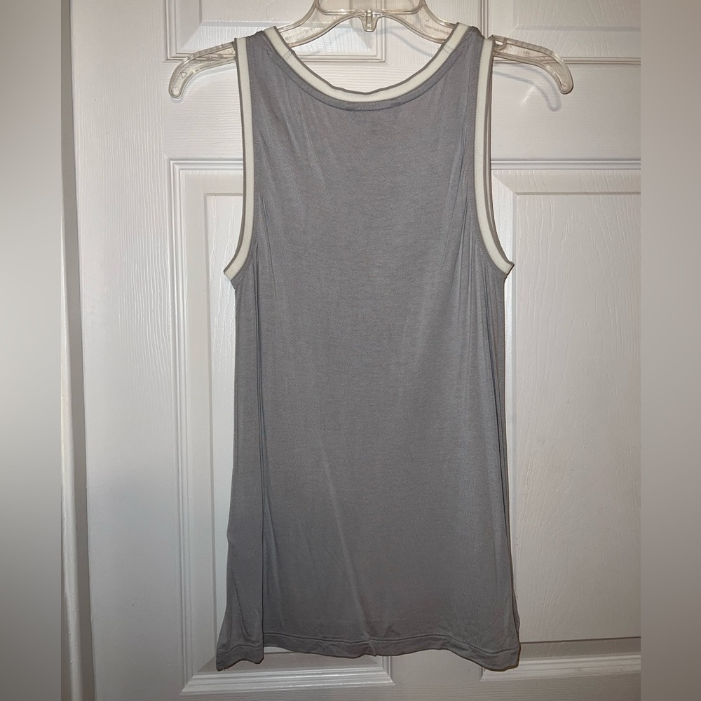 Three (3) White House Black Market Basic Tanks - image 3